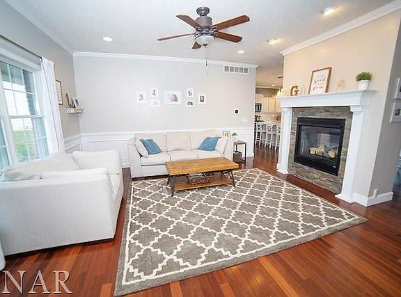 4th image of 121 Meadow Creek Ct