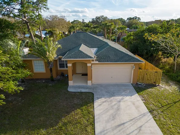 7907 Winter Garden Pkwy, Fort Pierce, FL 34951