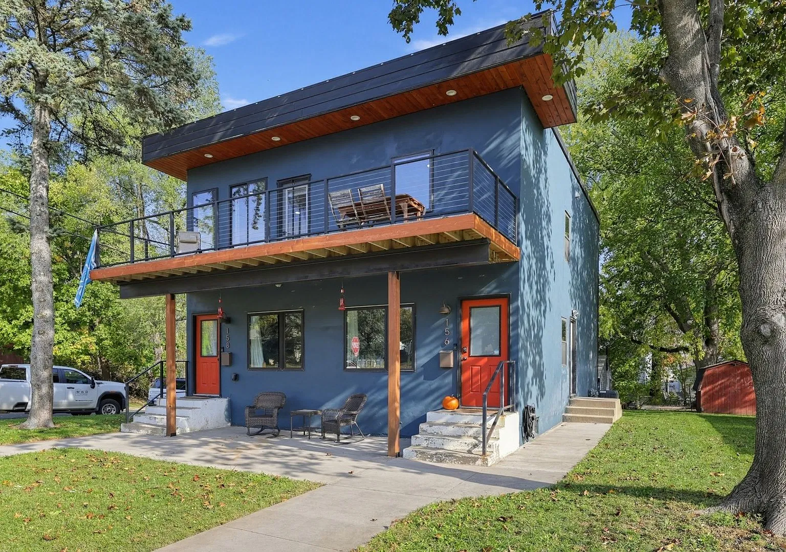 Charming 2BR Duplex in South Saint Paul — Photo 3