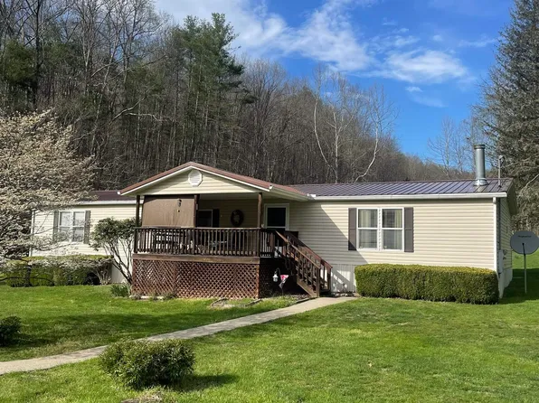 1622 Servia Elmira Rd, Duck, WV 25063