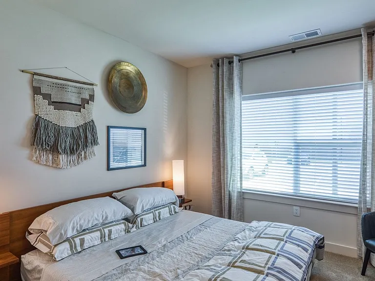Mezzo Apartment Homes — Photo 37