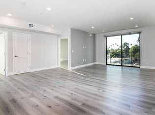 14612 Calvert St #301, Van Nuys, CA 91411