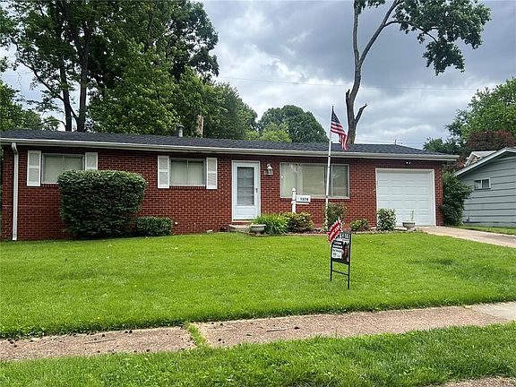 5th image of 1370 Acredale Dr