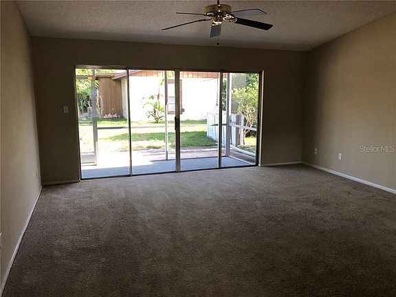 3rd image of 3053 Autumn Ct
