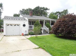22 Virginia Rd, Centereach, NY 11720
