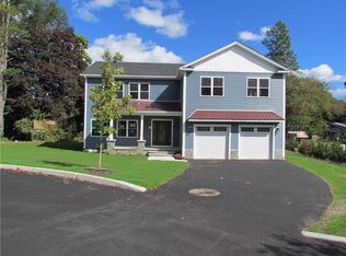 5 Zircon St, Warwick, RI 02886