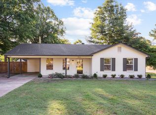834 Greencliff Rd, Collierville, TN 38017