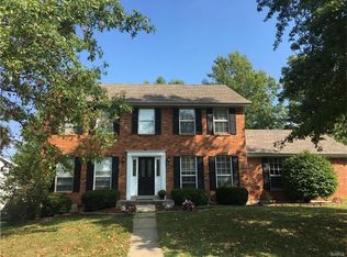 1208 Crooked Creek Dr, Saint Charles, MO