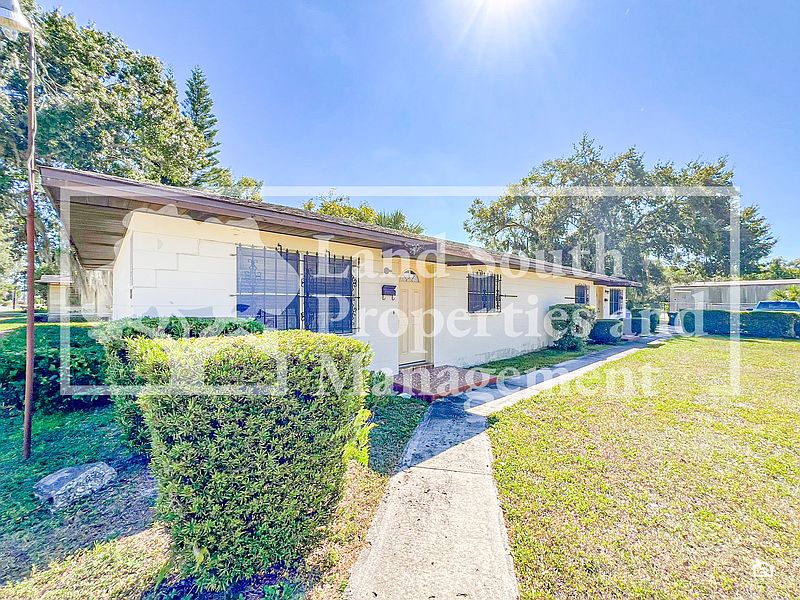 1st image of 318 Ariana St