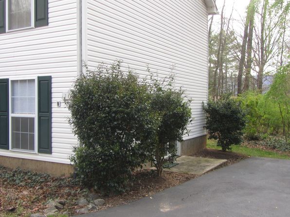 109 Jeanie Ave #B, Black Mountain, NC 28711