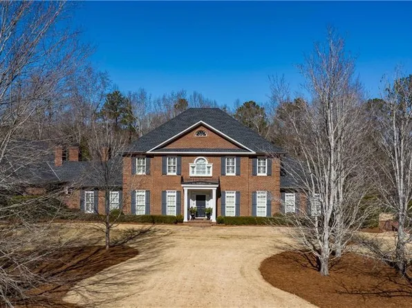 2202 Saint Andrews Way, Phenix City, AL 36867