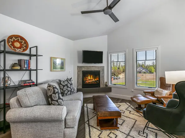 355 S Jefferson Way, Sisters, OR 97759