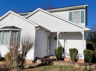 524 Fairview Pl, Lexington, VA 24450