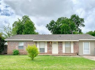610 Shorehaven Dr, Garland, TX 75040