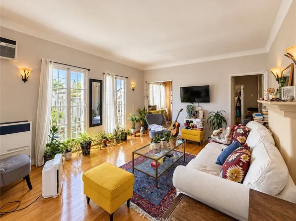 1347 N Mansfield Ave, Los Angeles, CA 90028