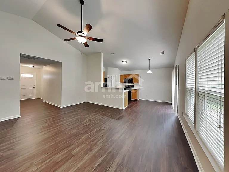 8526 Appledale Dr — Photo 7
