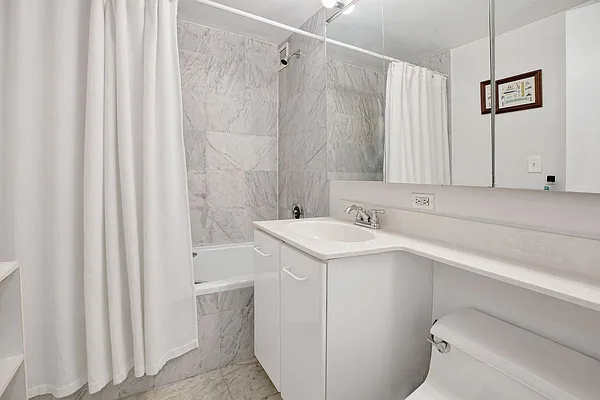 Rented by Compass | media 26