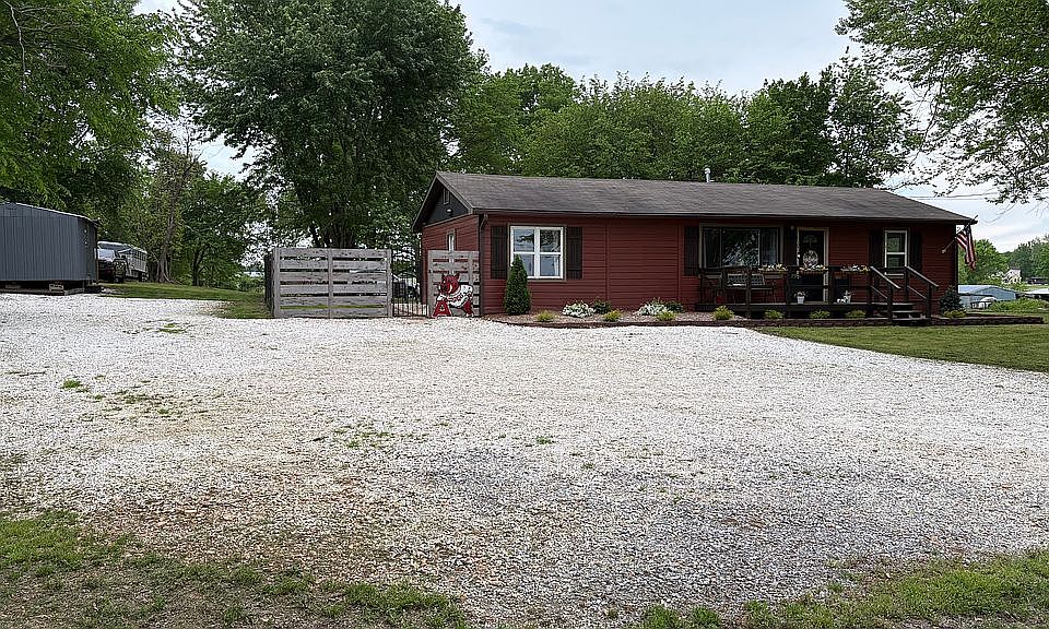 1st image of 669 Rheas Mill Rd