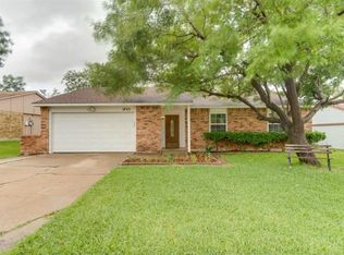 1822 Novel Dr, Garland, TX