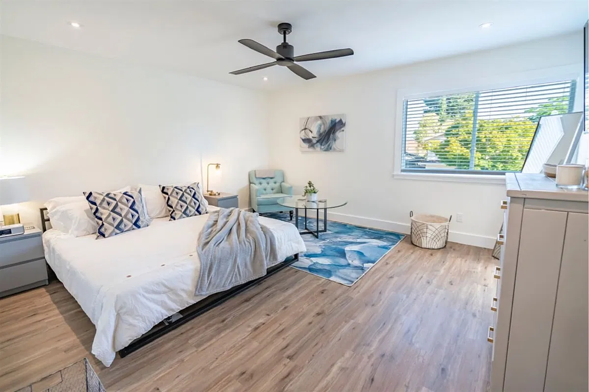 1655 San Vicente Ave — Photo 3