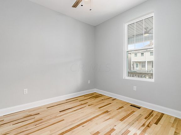 3rd image of 1583 S 4th St