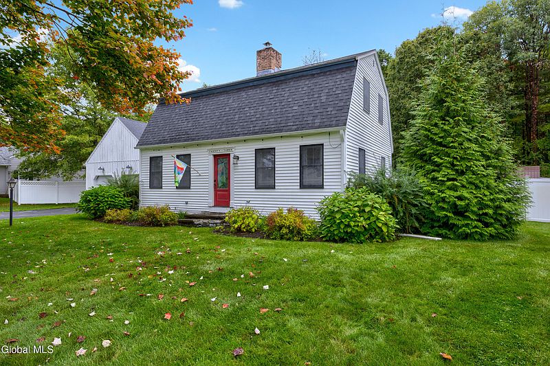 2nd image of 23 Pine Valley Drive