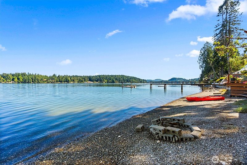 5th image of 2922 Madrona Beach Road NW