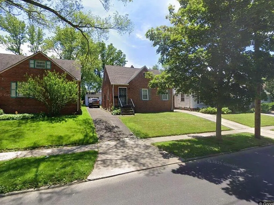 11216 Dove Ave