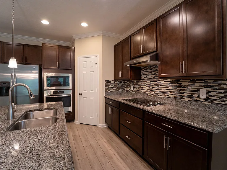 543 Aventurine Ave — Photo 29
