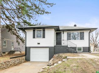 4625 Camden Ave, Omaha, NE 68104