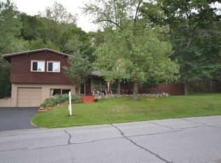 71 Ogden Rd, Portage, IN 46368