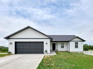71 Round Table Ct, Winfield, MO 63389