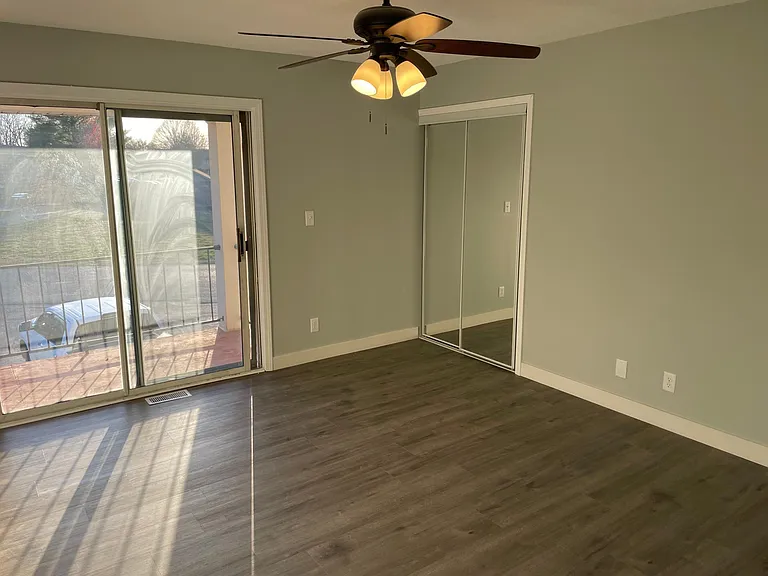 5922 Jeffrey Ln — Photo 8