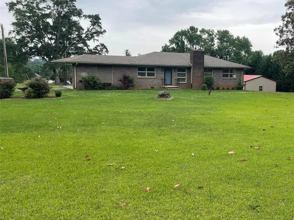 114 Aqua Dr, Forest City, NC 28043