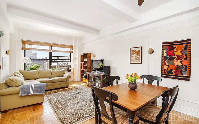 Sold by Bellmarc Realty | media 24