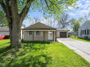 913 W College Ave, Woodville, OH 43469