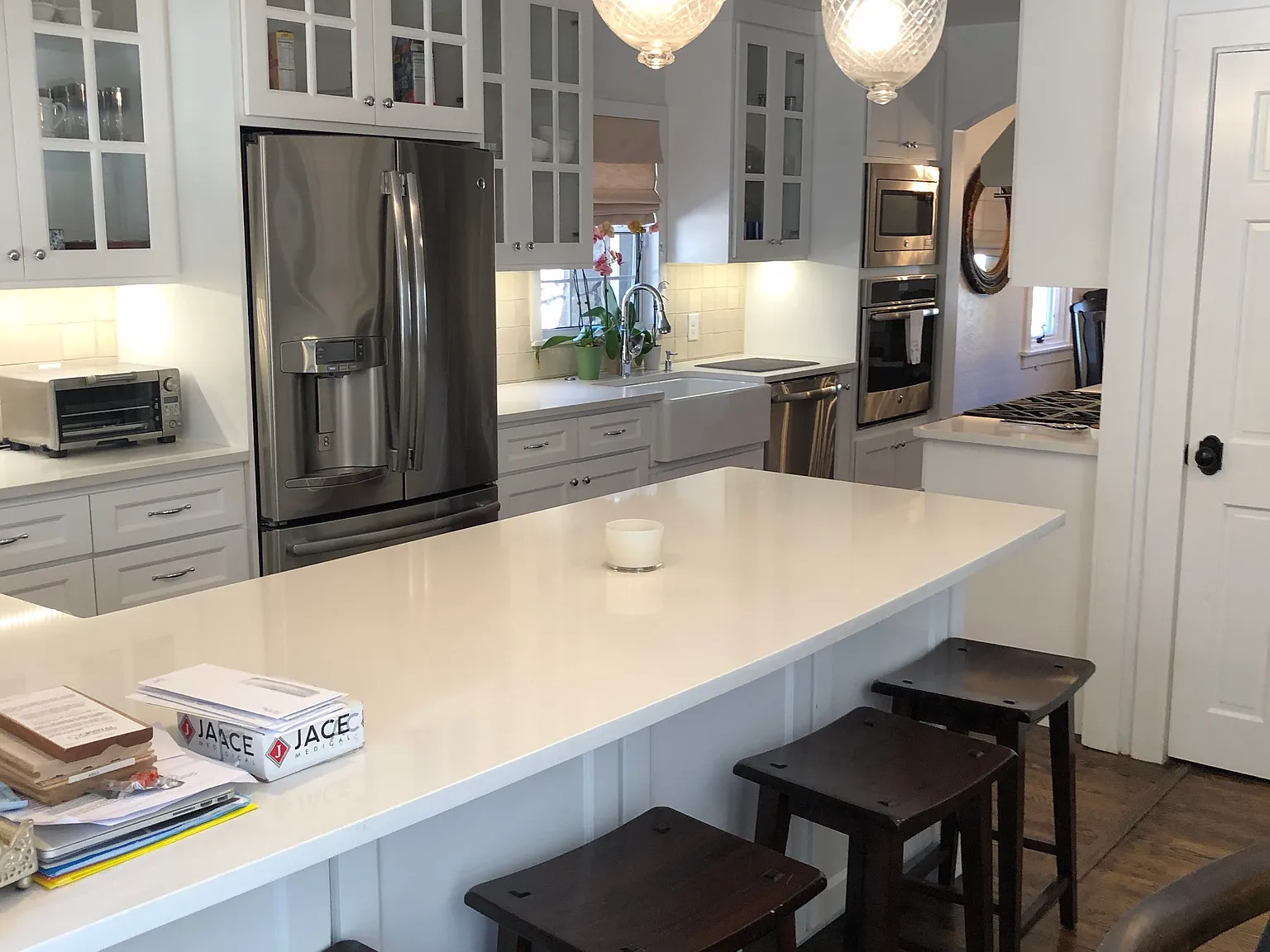 3 bed, 2668 sqft, $4,000 — Photo 3