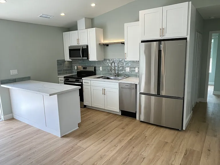 4545 Limerick Ave — Photo 1