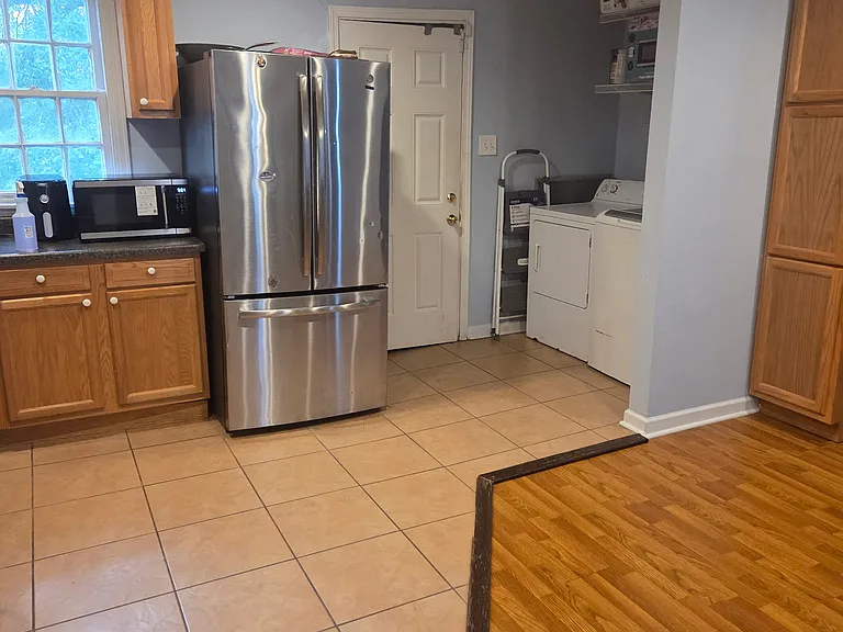 6010 Mandeville St — Photo 3