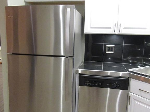 4th image of 6240 64th St #2nd