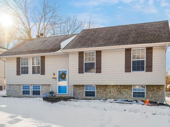 7709 NW 73rd St, Kansas City, MO 64152