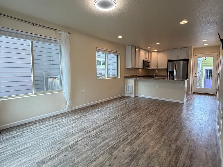 9320 E 58th Ave — Photo 3