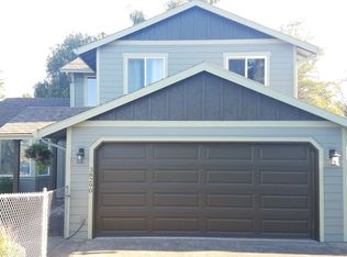 38290 Heia Ct, Sandy, OR 97055