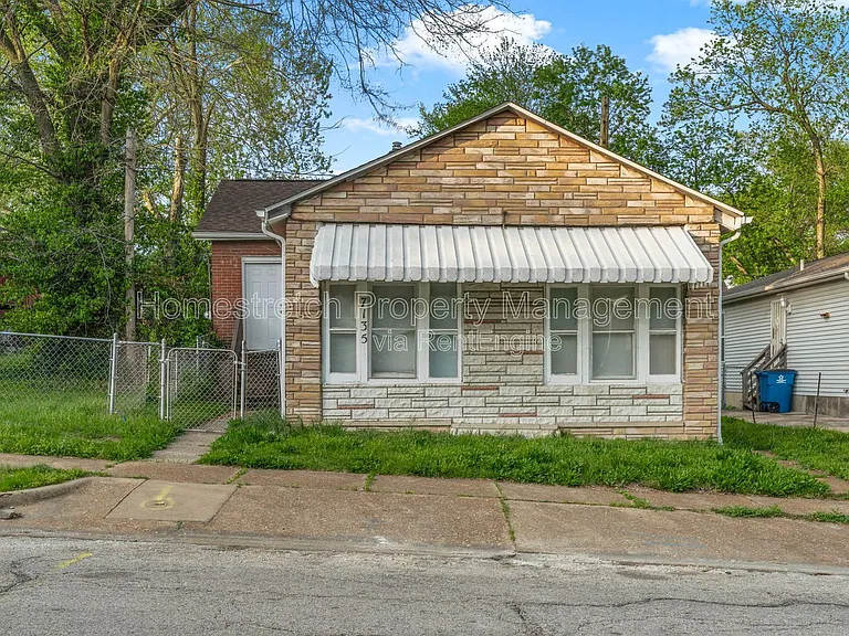 7135 Woodrow Ave — Photo 2