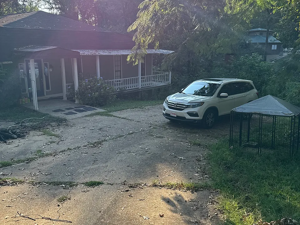 142 Mosley Dr