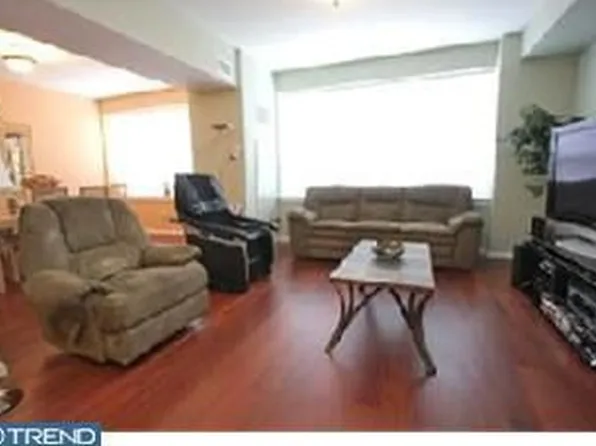 1425 Locust St Unit 11E, Philadelphia, PA 19102