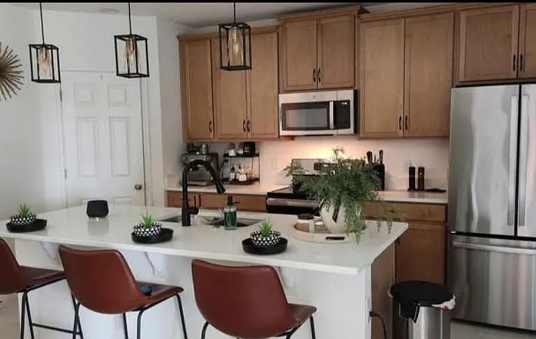 Yarian Dr — Photo 5