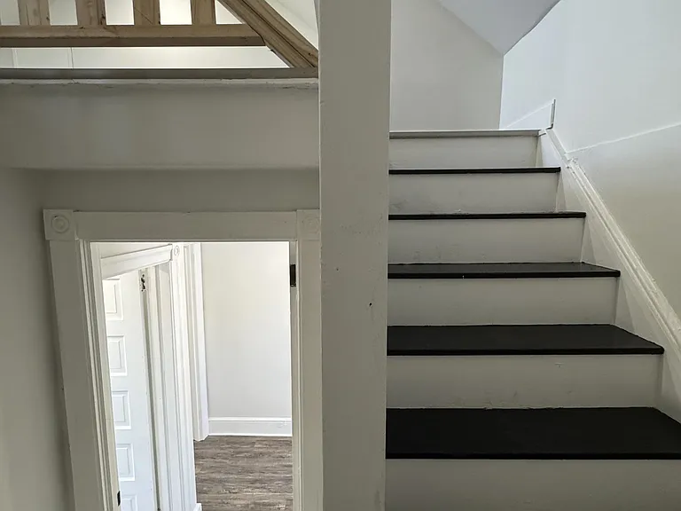 517 Bentley Ave — Photo 21