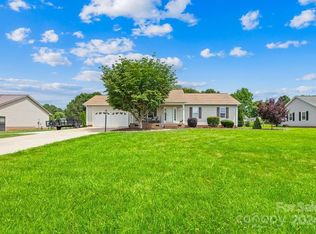 109 Ridgeview Rd, Statesville, NC 28625