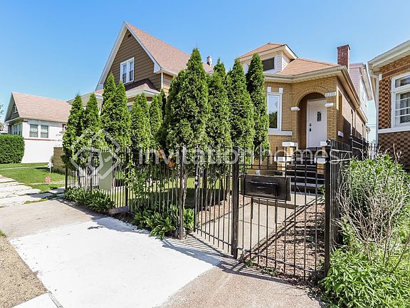2nd image of 6231 W Berenice Ave